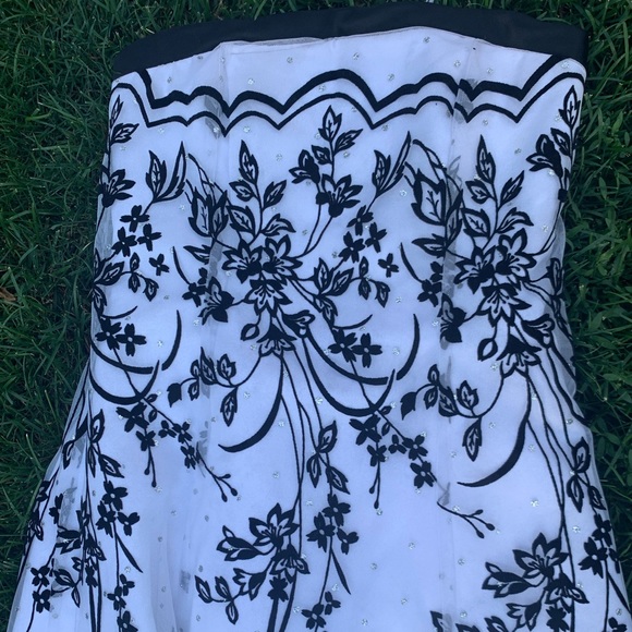 Jessica prom/wedding/party/grad/event dress - Picture 4 of 10